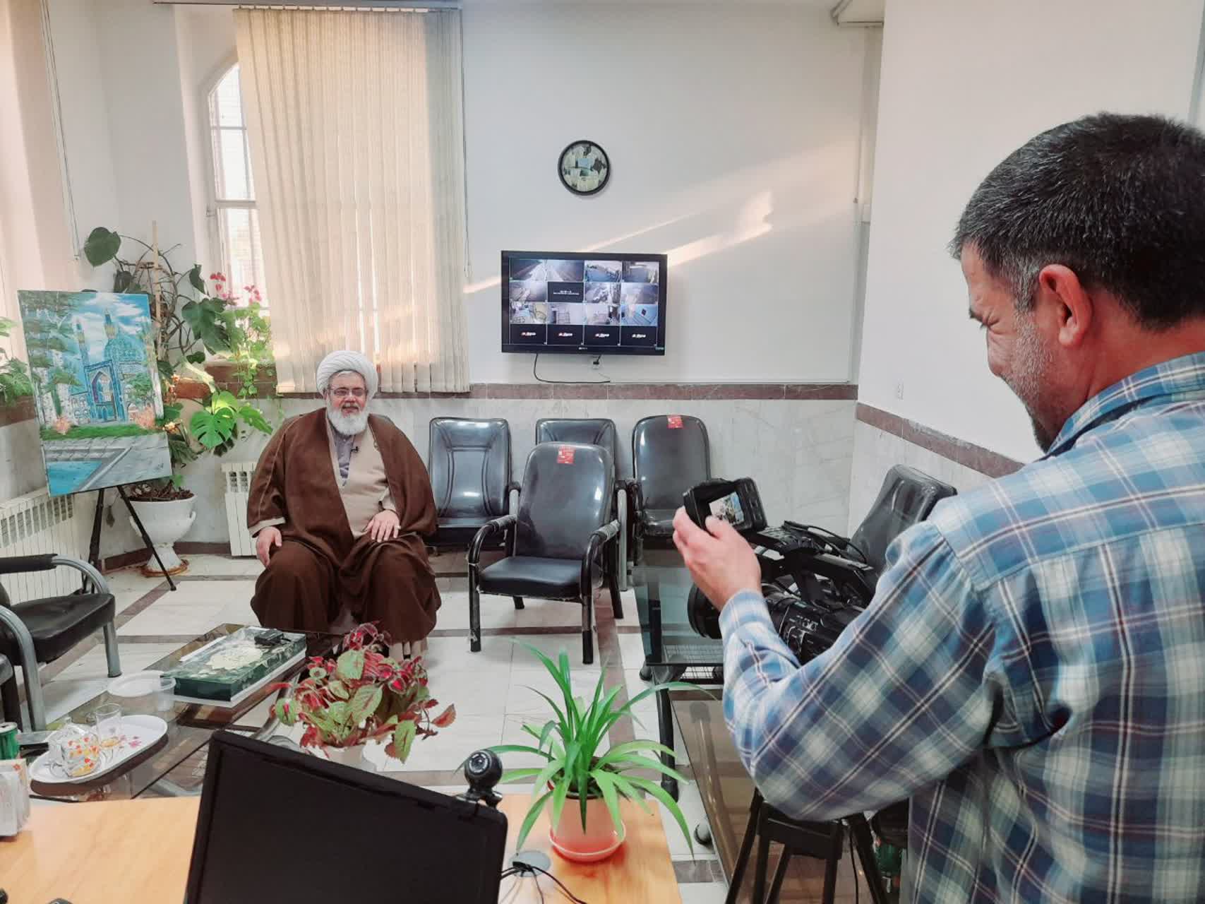 ضبط برنامه تلويزيوني گفتوگو محور «صعود» با محور مسجدمحوري و تحقق نهضت نهجالبلاغهخواني